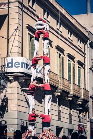 Els Xicots de Vilafranca completen per la Diada del Roser la primera clàssica de castells de 8 de la temporada. Xicots de Vilafranca