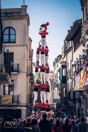 Els Xicots de Vilafranca completen per la Diada del Roser la primera clàssica de castells de 8 de la temporada