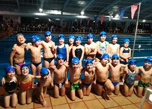 Equip prebenjamí del CN Sitges. Eix