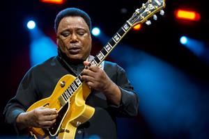 George Benson interpreta els seus éxits al Festival Terramar de Sitges. Jardins Terramar