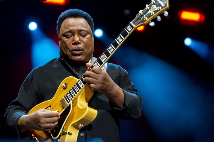 George Benson interpreta els seus éxits al Festival Terramar de Sitges. Jardins Terramar