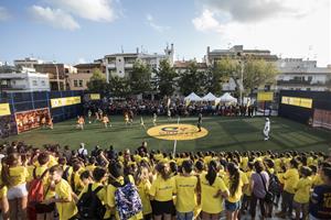 Imatge d'arxiu de l'inauguració del Cruyff Court . Eix