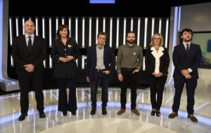 Jordi Roca (PPC), Laura Borràs (JxCat), Jaume Asens (ECP), Gerard Gómez del Moral (ERC), Mercè Perea (PSC) i Toni Roldan (Cs), abans del debat de RTVE