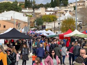 La 17a edició de la Fira de Santa Llúcia, la més multitudinària fregant els 75.000 visitants