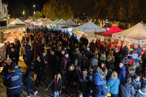 La 17a edició de la Fira de Santa Llúcia, la més multitudinària fregant els 75.000 visitants