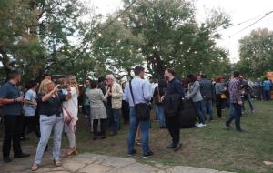 La 8a edició de Temps de Vi es va presentar ahir amb una festa als jardins de l’Espai Far de Vilanova	