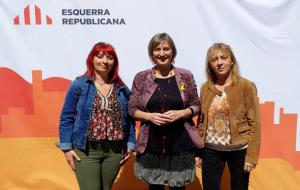 La Consellera de Salut Alba Vergés amb Montse Martínez i Vanessa Diez. Eix