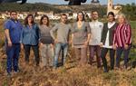 La foto electoral d'ERC a Bonastre, protagonista dels memes més enginyosos. @corneliusevaza