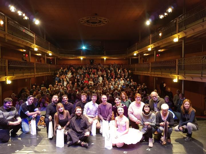 La gala de presentació dels espectacles de teatre, música i dansa que es podran veure de febrer a juny de 2020 al Teatre Cal Bolet i a l’Auditori . Aj