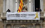 La JEC dona 24 hores més a Torra perquè retiri els llaços grocs i l’adverteix de conseqüències penals. ACN
