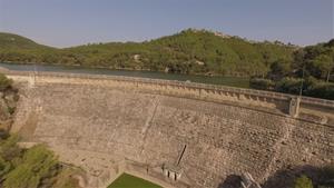 L’Agència Catalana de l’Aigua rehabilitarà el canal del reg del Foix per acabar amb els problemes de sobreeiximents. Ajuntament de Cubelles