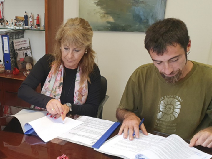 L'Ajuntament i ARBA Litoral han formalitzat l’acord de custòdia del terreny de Les Bassetes. Ajuntament de Cubelles