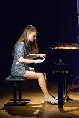 Laura Farré Rozada obre a VI Mostra de piano del segle XX i XXI de Barcelona
