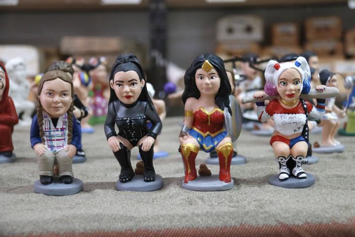 Les dones marquen els nous models de caganers amb l'estrena de Rosalia, Greta Thunberg i diverses superheroïnes. ACN