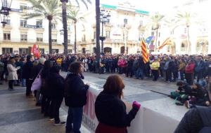 Manifestació a Vilanova per la vaga del 21-F