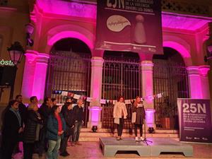 Manifestacions, accions solidàries i declaracions institucionals contra la violència masclista al Penedès
