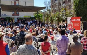 Més de 400 persones omplen la plaça Llobregat de Les Roquetes per conèixer el programa de govern i la candidatura socialista