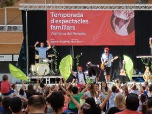 Més de 700 persones, a les festes de presentació de la nova temporada d’espectacles de Vilafranca. Ajuntament de Vilafranca