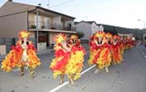 Més de tres mil participants donen color al carnaval de Sant Martí Sarroca