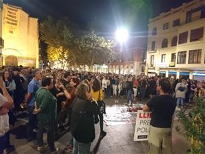 Multitudinària concentració a Vilafranca del Penedès contra les nou detencions de membres dels CDR