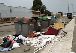 Vilanova estudia la internalització de la recollida d'escombraries. Míriam de Lamo
