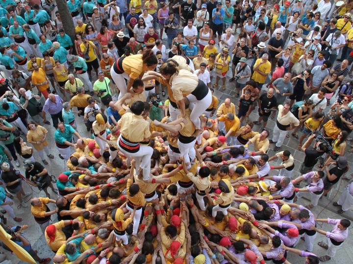 Obert el termini per participar en el sorteig per veure la diada castellera de Festa Major de Vilanova des del balcó. Ajuntament de Vilanova