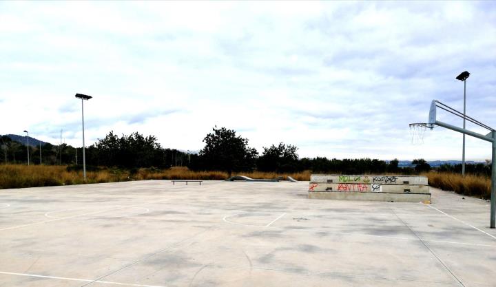 Obres d’ampliació de la pista d’skate del Botafoc . Ajuntament del Vendrell