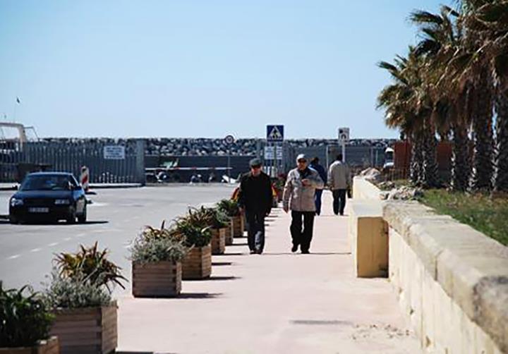 Passeig del Trajo de Garbí. Eix