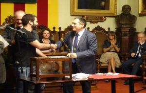Pere Regull, reelegit alcalde de Vilafranca amb els vots de Junts per Vilafranca i el PSC. Ramon Filella