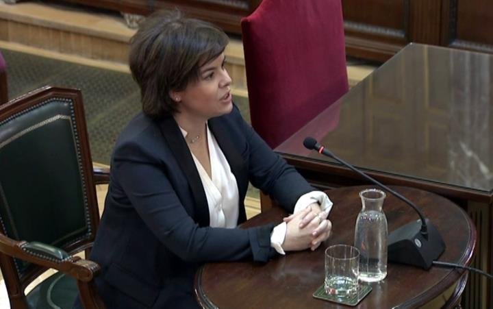 Pla curt, extret de senyal institucional, de l'exvicepresidenta del govern espanyol, Soraya Sáenz de Santamaría, declarant com a testimoni al Suprem. 