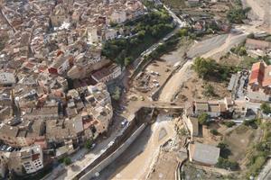 Pla general aeri del riu Francolí i el dany que ha causat al seu pas per l'Espluga de Francolí. ACN