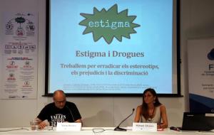 Pla general de la presentació de la campanya de la FCD contra l'estigma de les persones usuàries de drogues. ACN