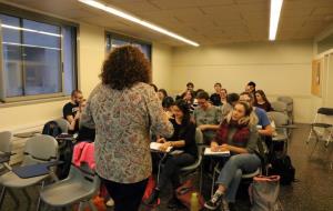 Pla general d'una classe del màster de professorat. ACN