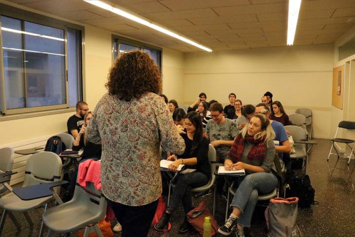 Pla general d'una classe del màster de professorat. ACN