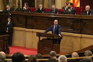 Pla mig del president del PPC, Alejandro Fernández, intervenint al ple després de la compareixença de Quim Torra. ACN