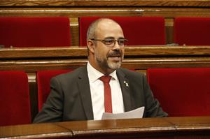 Pla mitjà del conseller d'Interior, Miquel Buch, al ple del Parlament del 9 d'octubre de 2019. ACN