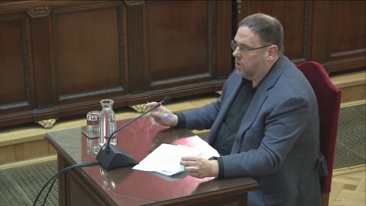 Pla mitjà, extret de senyal institucional, del líder d'ERC, Oriol Junqueras, durant l'últim torn de paraula al Tribunal Suprem. Tribunal Suprem