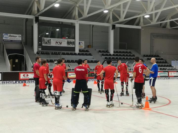 Primer entrenament del CE Vendrell. Eix