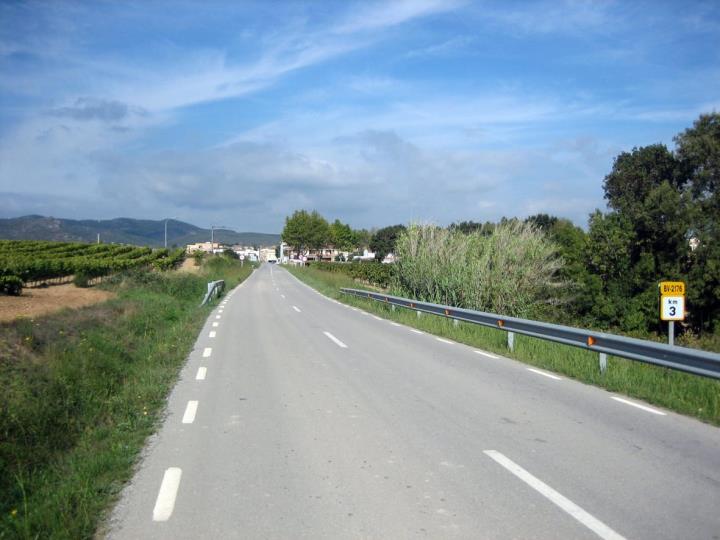 Projecte d'itinerari de vianants a la BV_2176 entre les Casetes del Pujol i la Munia, al municipi de Castellví de la Marca . Diputació de Barcelona