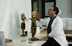 Quatre peces de la Col·lecció de Nines de Lola Anglada entren al taller de restauració. Museus de Sitges