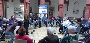 Ribes recorda el pi centenari del carrer del Pi en el segon aniversari de la seva caiguda. Ajt Sant Pere de Ribes