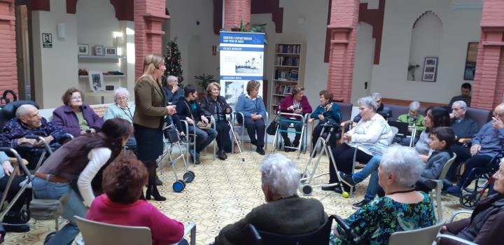 Ribes recorda el pi centenari del carrer del Pi en el segon aniversari de la seva caiguda. Ajt Sant Pere de Ribes