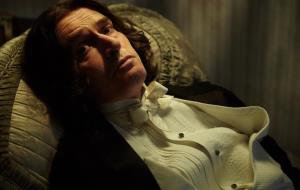 Rupert Everett a 'La importancia de llamarse Oscar Wilde'. Alfa Pictures