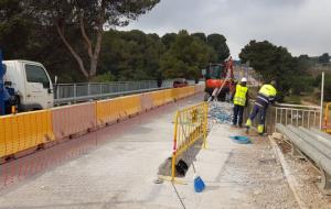 S’amplia el pont sobre la riera de Ribes per donar continuitat al carril bici i de vianants. Ajt Sant Pere de Ribes