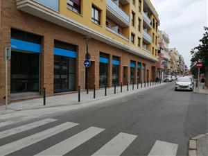 S’amplia un tram de vorera del carrer Sant Xavier al Vendrell. Ajuntament del Vendrell