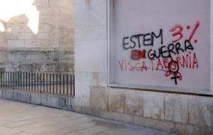 Sancionen amb més de 37.000 euros l’autor de 400 pintades vandàliques a Vilafranca del Penedès. ACN