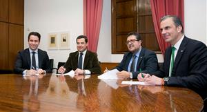 Signatura de l'acord d'investidura de Juanma Moreno com a president d'Andalusia entre el PP i Vox. ACN 