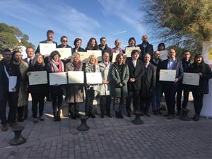 Sitges i Vilanova i la Geltrú reben els primers distintius turístics de Barris i Viles Marineres. Generalitat de Catalunya