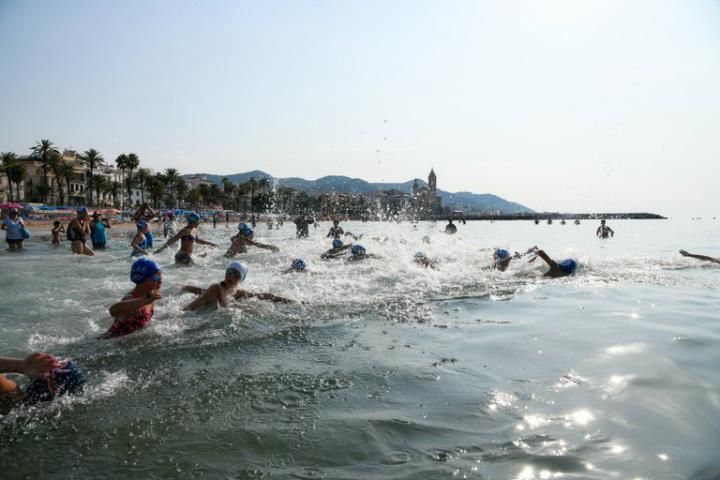 Travessia a Sitges Nedant. Ajt. Sitges