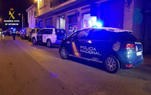 Un detingut en situació irregular a l'Estat i gairebé 130 persones identificades en un operatiu al Vendrell i Torredembarra